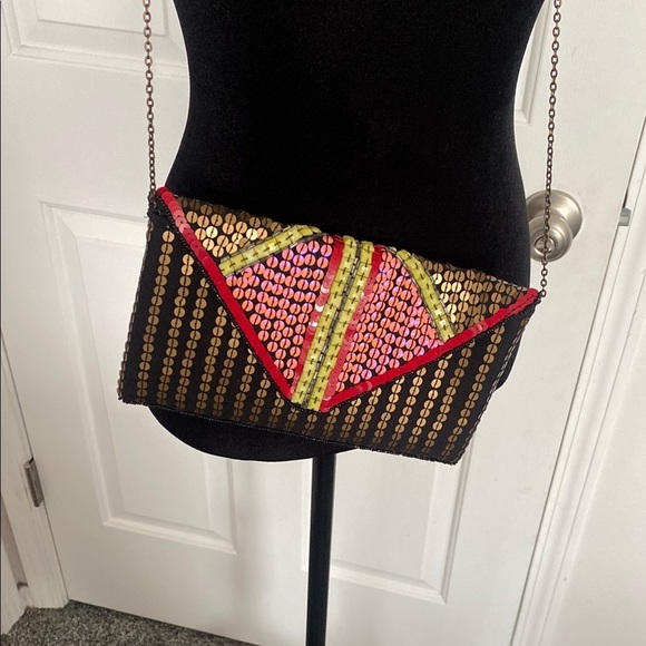 Berry NWOT Colorful Beaded Clutch with Chain Strap - Picture 11 of 12
